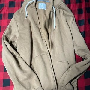 Brown sweater ☀️